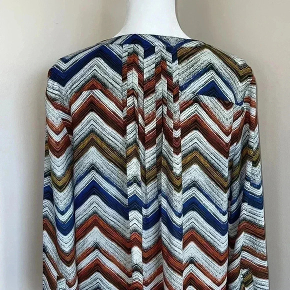 NYJD Multi Color Pintuck Blouse​​ - Picture 7 of 9